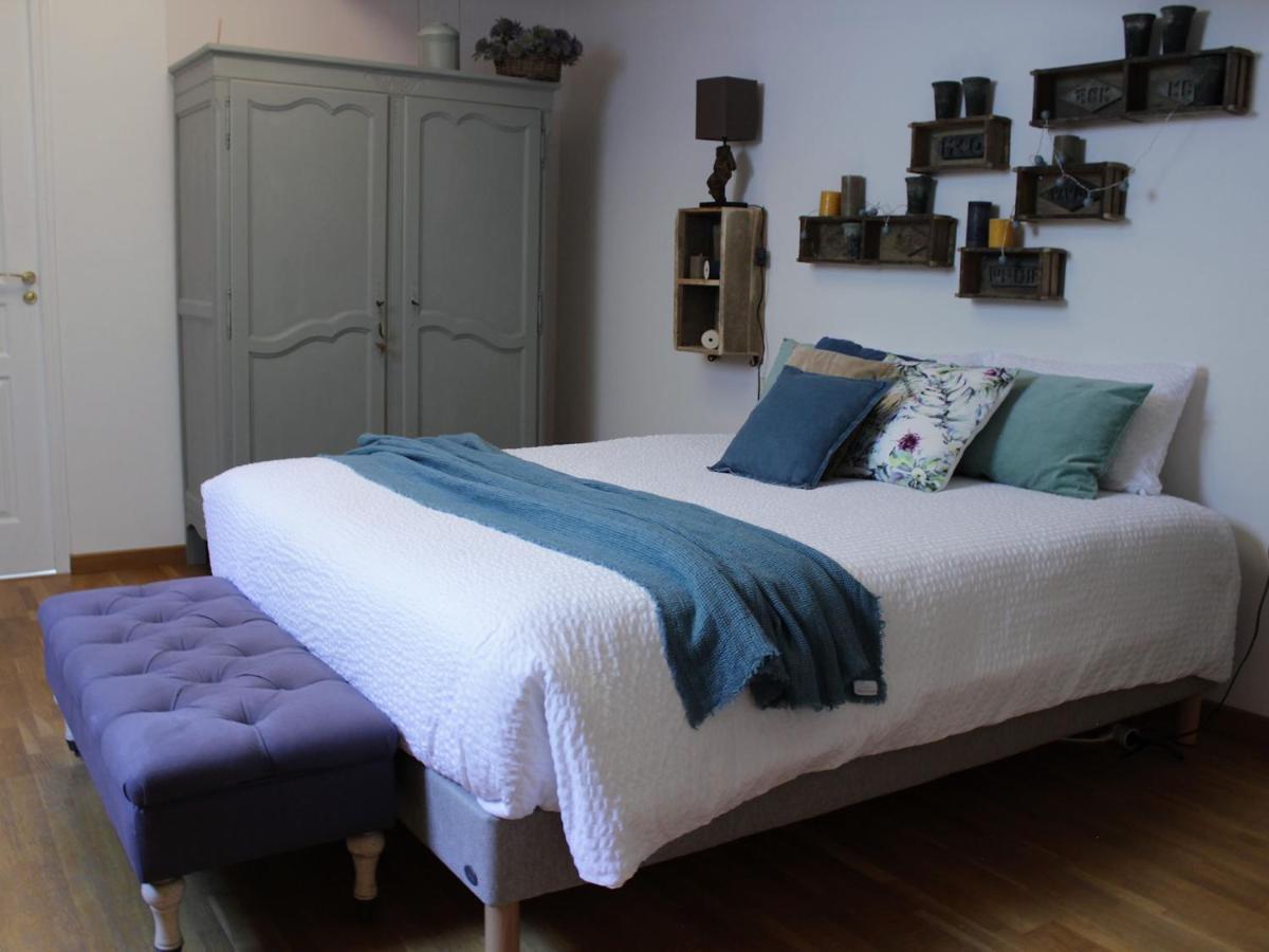 Chambre D'Hotes Les Rives De La Tronne Mer Exteriér fotografie