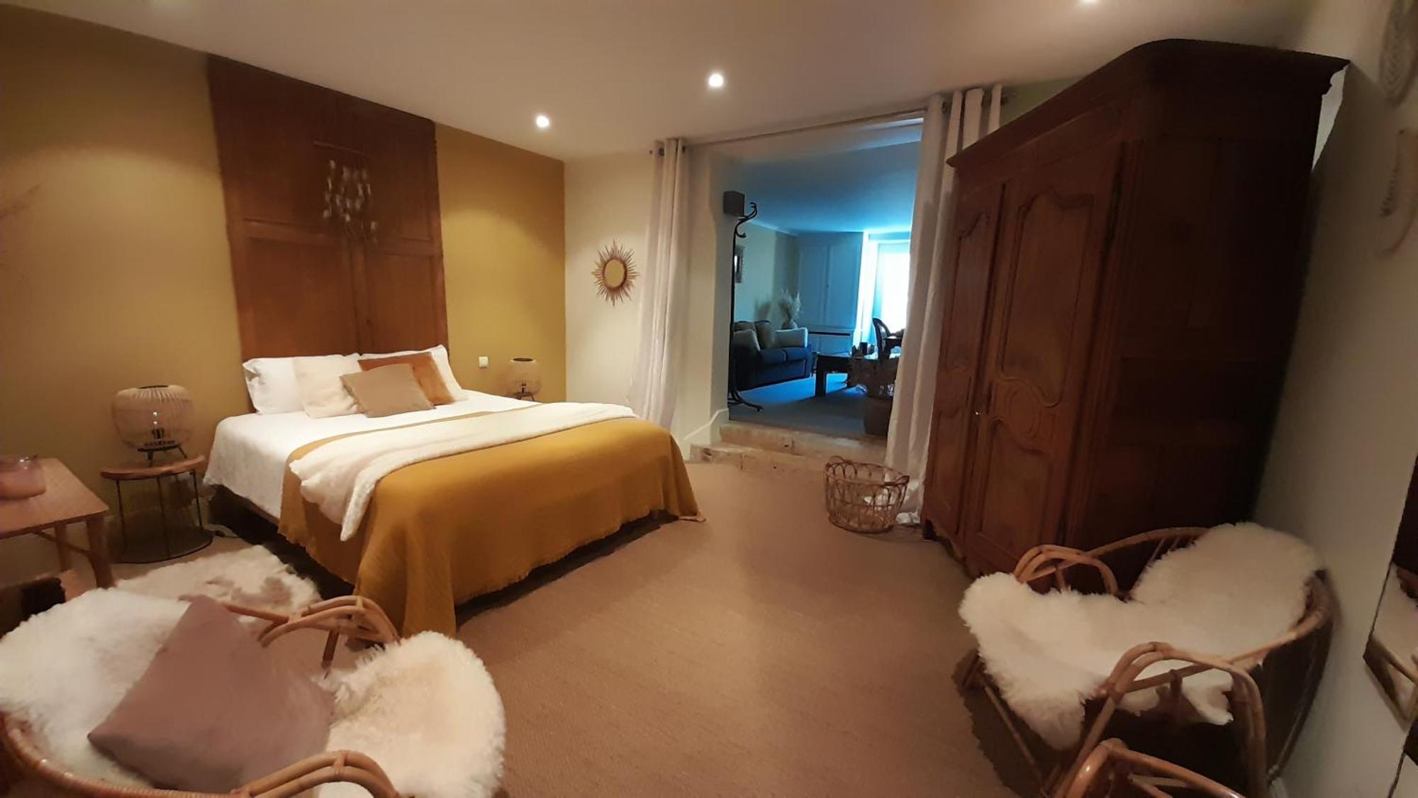 Chambre D'Hotes Les Rives De La Tronne Mer Exteriér fotografie
