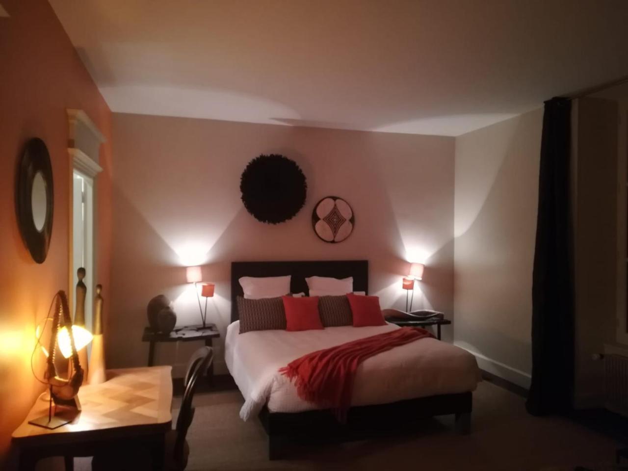 Chambre D'Hotes Les Rives De La Tronne Mer Exteriér fotografie