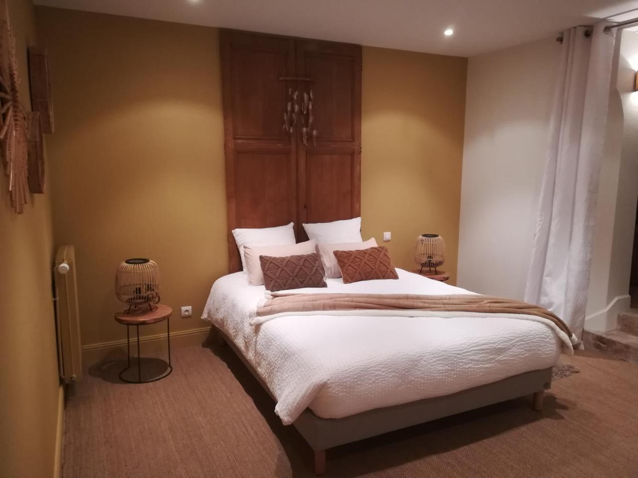 Chambre D'Hotes Les Rives De La Tronne Mer Exteriér fotografie