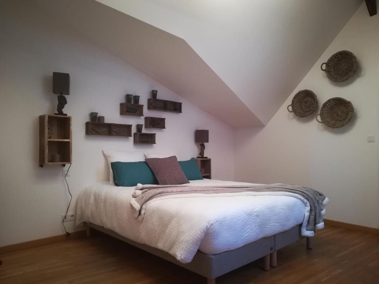 Chambre D'Hotes Les Rives De La Tronne Mer Exteriér fotografie