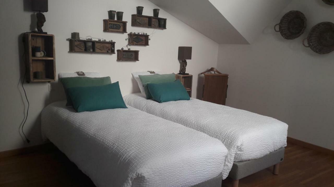 Chambre D'Hotes Les Rives De La Tronne Mer Exteriér fotografie
