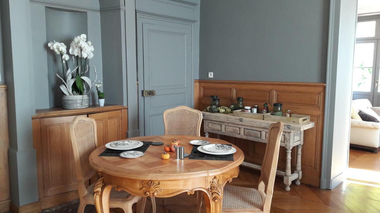 Chambre D'Hotes Les Rives De La Tronne Mer Exteriér fotografie