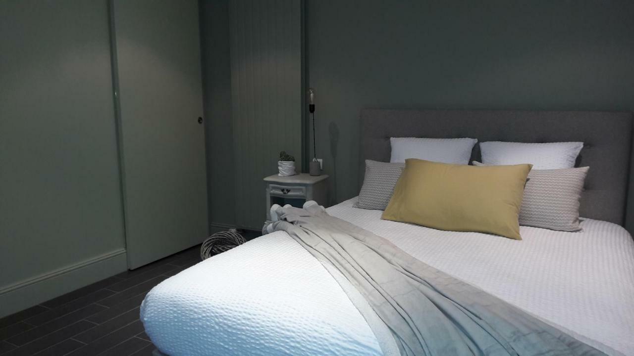 Chambre D'Hotes Les Rives De La Tronne Mer Exteriér fotografie